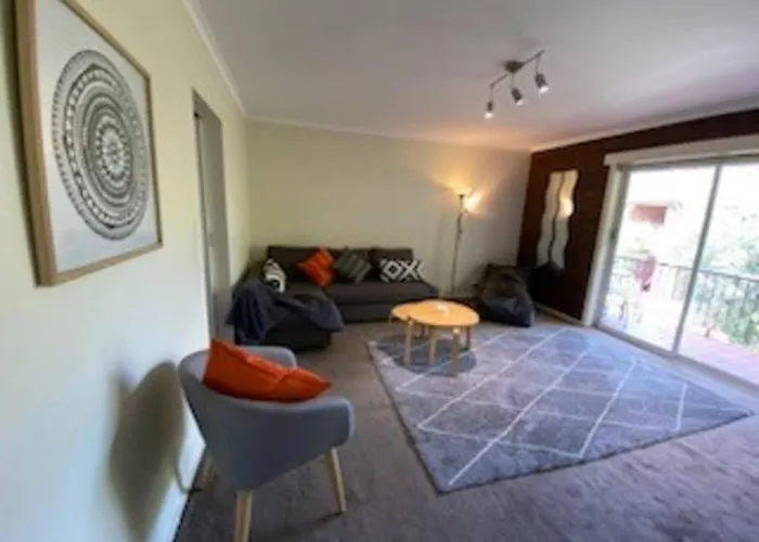 Self Contained 2 Bedroom Unit