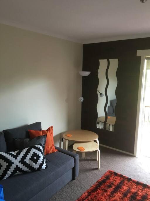 Apartment Self Contained 2 Bedroom Unit Williamstown