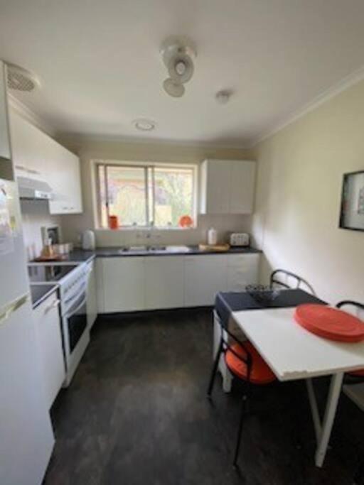 Self Contained 2 Bedroom Unit Apartment